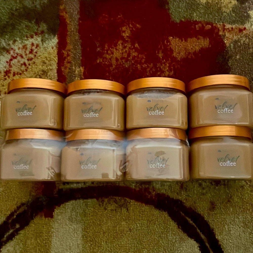 8 Tree Hut Velvet Coffee Shea Sugar Scrub